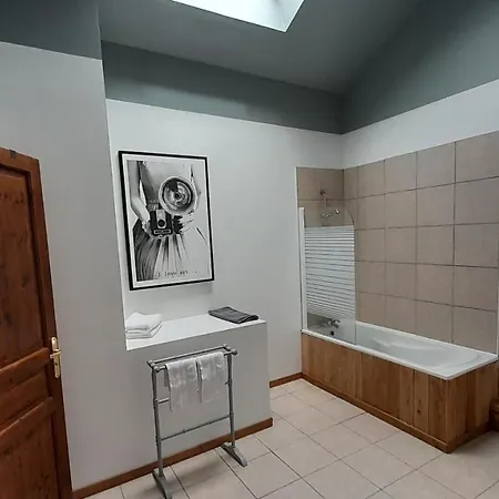 Fontaine D'hotes Ei Bed & Breakfast